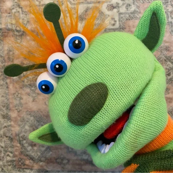 THE PUPPET CO Knit Monster Hand Puppet 18” - Picture 4 of 8
